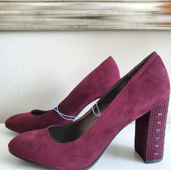 Wine Libby Edelman Heels - Picture 2 of 4